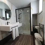 ラ ブティック プエルタ オサリオ コルドバ