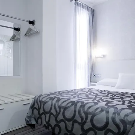 La Boutique Puerta Osario Hotel