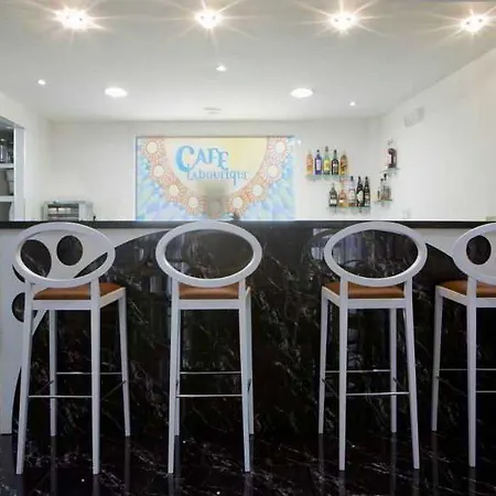 Отель La Boutique Puerta Osario