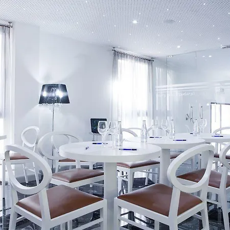 Hotel La Boutique Puerta Osario 3*