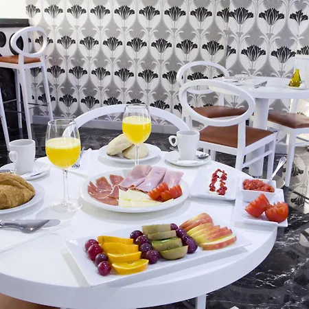 Hotel La Boutique Puerta Osario 3*