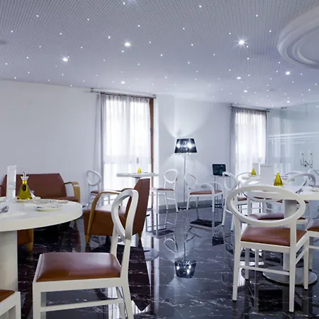 La Boutique Puerta Osario Hotel