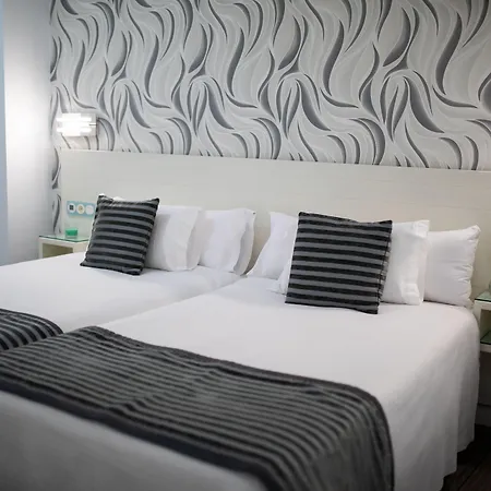 La Boutique Puerta Osario 3*