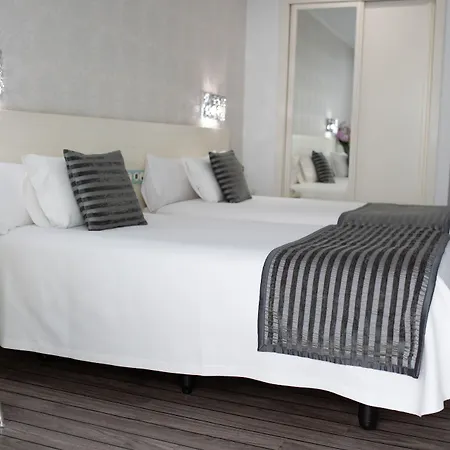 La Boutique Puerta Osario 3*