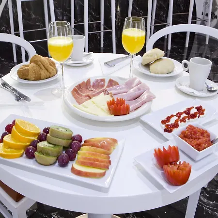 Отель La Boutique Puerta Osario 3*