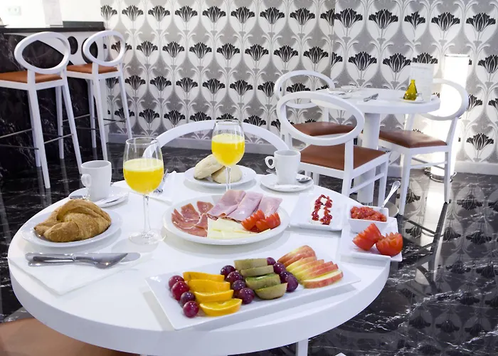 Hotel La Boutique Puerta Osario 3*