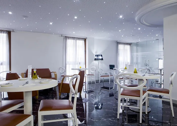 La Boutique Puerta Osario Hotel