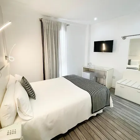 La Boutique Puerta Osario Готель 3*