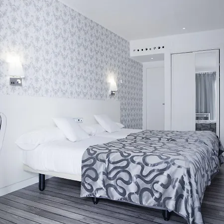 Отель La Boutique Puerta Osario